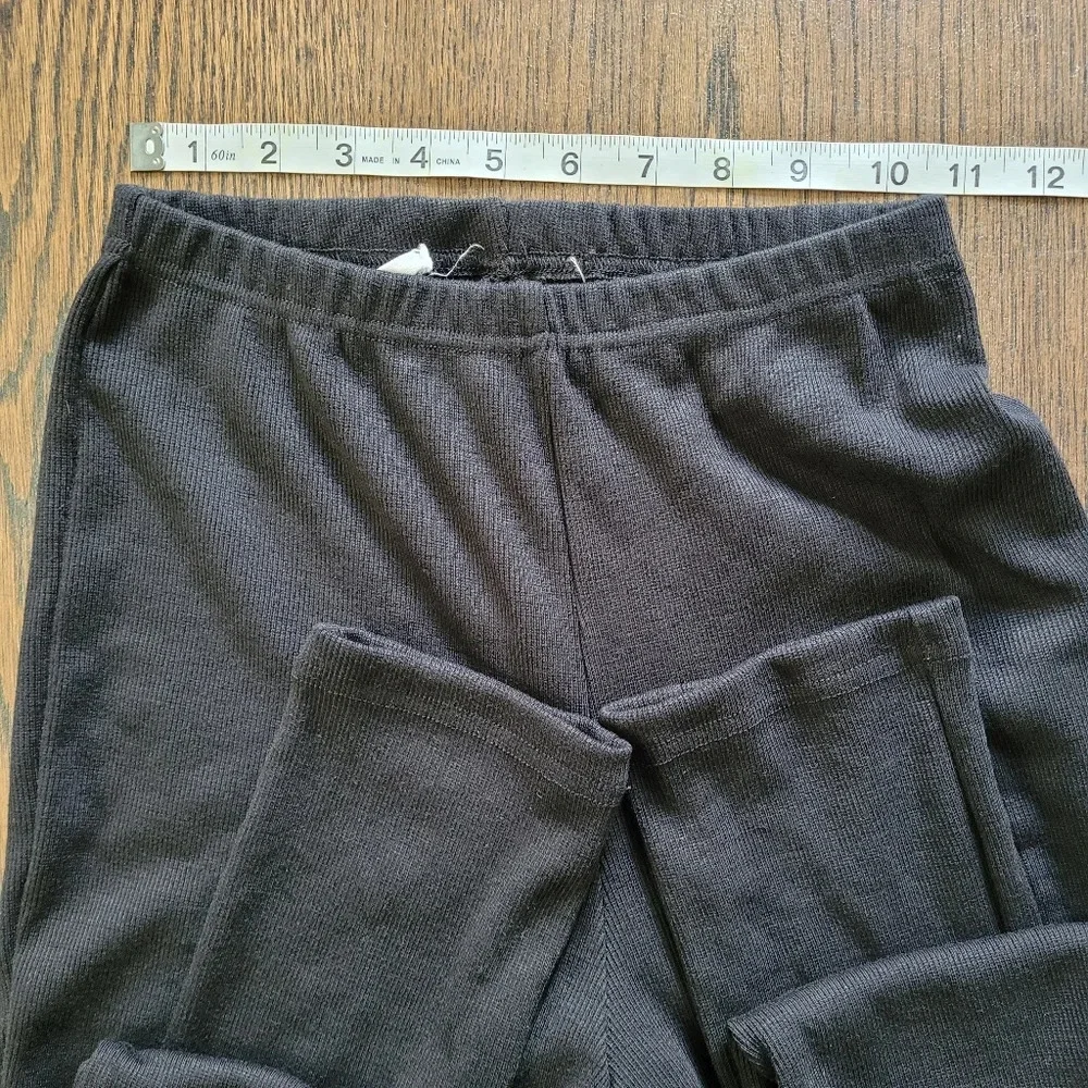 Hot & Delicious 2 Piece Set Crop Top and Elastic Waist Pants Size Women's Large - Picture 9 of 12